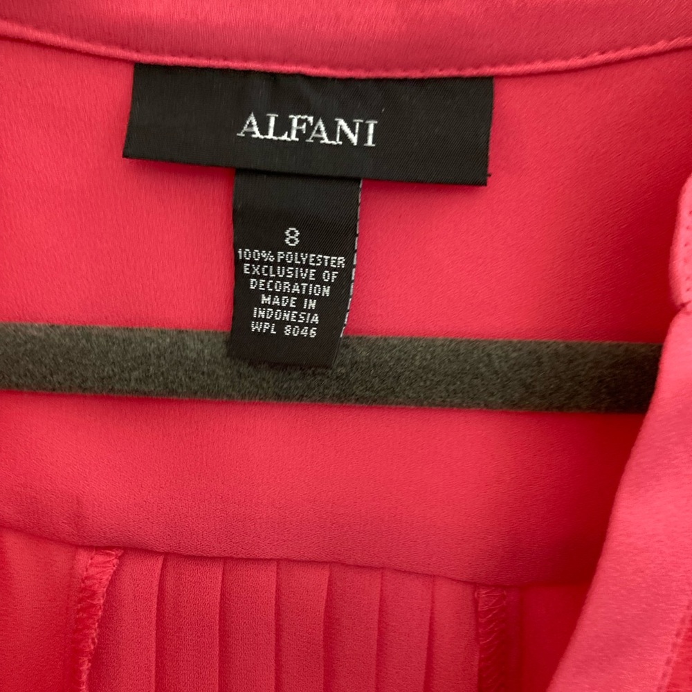 Beautiful galleria pink  colored shirt - NWT